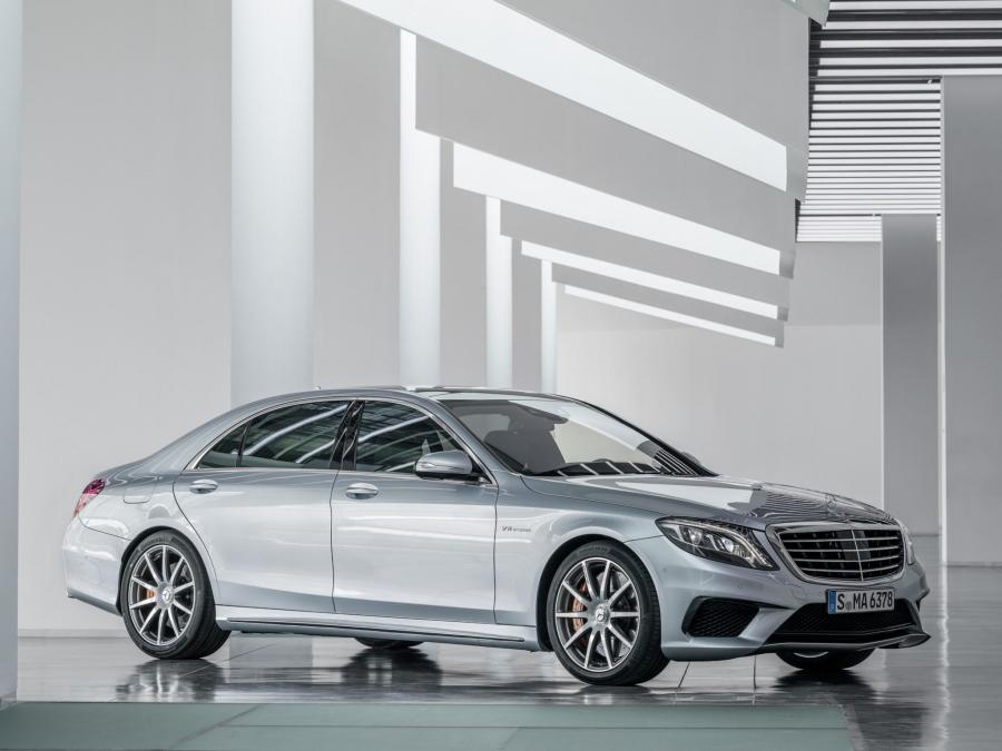  Mercedes-Benz S63 AMG 2013 года  (фото 17 из 30)